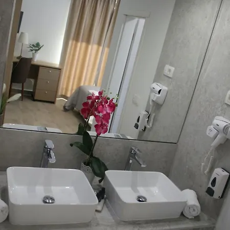 Royal 2 Podstrana Ferienhaus
