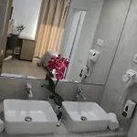 Royal 2 Podstrana Casa vacanze