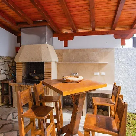 Royal 2 Podstrana Holiday home *