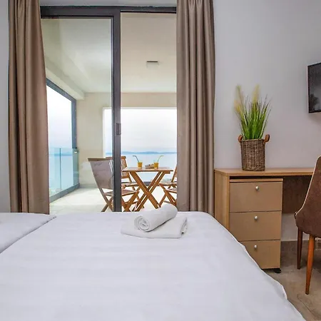 Holiday home Royal 2 Podstrana *