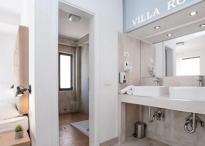 Royal 2 Podstrana